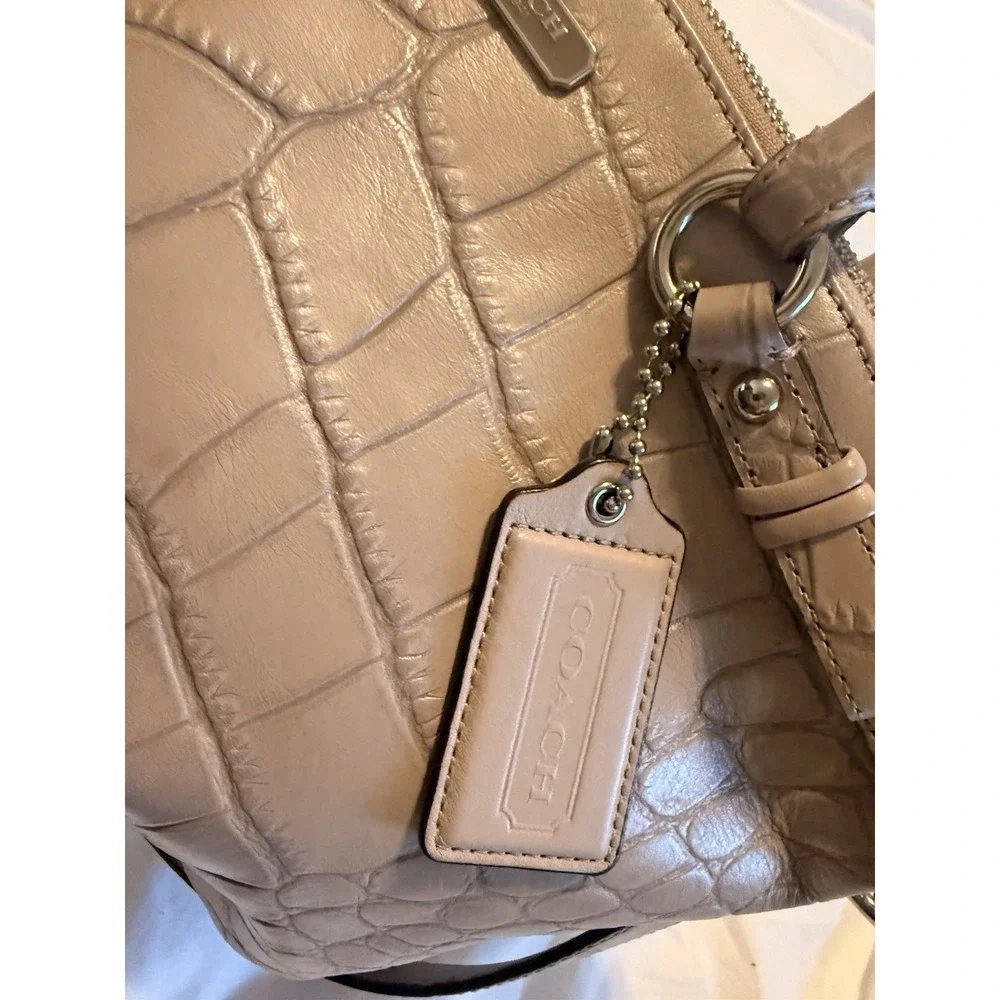 Coach Madison Lindsey Croc Embossed Beige Pink Top Handle Zip Satchel